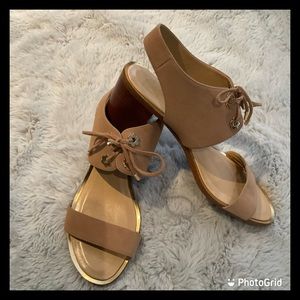 MICHAEL KORS ESTELA SUEDE BISQUE/BEIGE SANDALS EUC